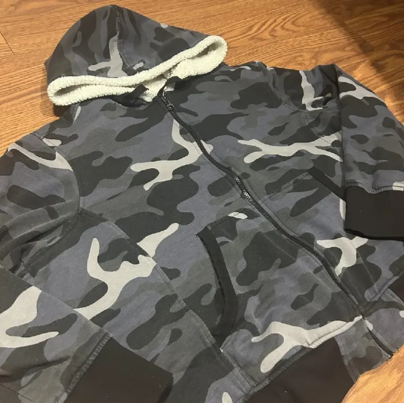 Men's Hoodie (1)